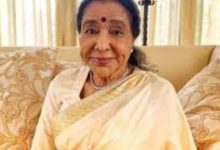 Photo of ଲୋକପ୍ରିୟ ଗାୟିକା ଆଶା ଭୋଁସଲେ ଅସୁସ୍ଥ