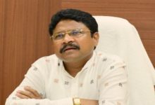 Photo of ଦୁର୍ଘଟଣାରୁ ଅଳ୍ପକେ ବର୍ତ୍ତିଲେ ସ୍ୱାସ୍ଥ୍ୟମନ୍ତ୍ରୀ ମୁକେଶ ମହାଲିଙ୍ଗ, ପାଇଲଟ୍ ଗାଡ଼ି ସହ ପଛ ଗାଡ଼ିର ଧକ୍କା