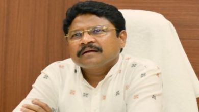 Photo of ଦୁର୍ଘଟଣାରୁ ଅଳ୍ପକେ ବର୍ତ୍ତିଲେ ସ୍ୱାସ୍ଥ୍ୟମନ୍ତ୍ରୀ ମୁକେଶ ମହାଲିଙ୍ଗ, ପାଇଲଟ୍ ଗାଡ଼ି ସହ ପଛ ଗାଡ଼ିର ଧକ୍କା