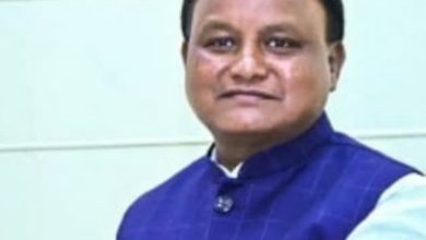 Photo of ସ୍କୁଲ ବହି ତ୍ରୁଟି ଘଟଣାରେ କାର୍ଯ୍ୟାନୁଷ୍ଠାନ: ପୂର୍ବତନ SCERT ନିର୍ଦ୍ଦେଶକଙ୍କ ସମେତ ୩ ନିଲମ୍ବିତ