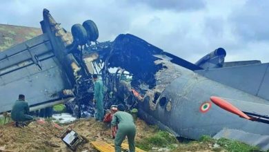 Photo of ଏୟାରବେସରେ ବଡ଼ ଦୁର୍ଘଟଣା: ବାୟୁସେନାର AN-32 ବିମାନ କ୍ରାଶ୍, ପାଇଲଟଙ୍କ ମୃତ୍ୟୁ ଆଶଙ୍କା