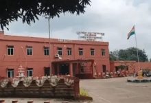 Photo of ଚୌଦ୍ୱାର ଜେଲ୍‌ରୁ କଏଦୀ ଫେରାର ଘଟଣା: ଜେଲ୍ ଅଧୀକ୍ଷକଙ୍କ ଆଗୁଆ ଜାମିନ