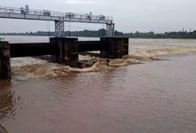 Photo of ବିପଦ ସଂକେତ ଉପରେ ବୈତରଣୀ: ଧାମନଗର ଓ ଦଶରଥପୁରରେ ବନ୍ୟା ପରିସ୍ଥିତି