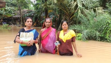 Photo of ବନ୍ୟା ସ୍ଥିତି ସୁଧୁରିବାକୁ ଲାଗିବ ୩ ଦିନ: ସ୍ୱାସ୍ଥ୍ୟସେବା ପାଇଁ ୧୨୪ଟି ମେଡିକାଲ ଟିମ୍ ନିୟୋଜିତ