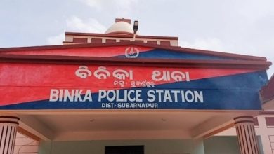 Photo of ମହାନଦୀକୁ ଡେଇଁଲେ ୨ ନାବାଳିକା: ସ୍ଥାନୀୟ ଲୋକ ଓ ଅଗ୍ନିଶମ ବାହିନୀ ଦ୍ୱାରା ସୁରକ୍ଷିତ ଉଦ୍ଧାର