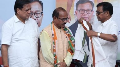 Photo of କଂଗ୍ରେସରେ ଯୋଗ ଦେଲେ ମୟୁରଭଞ୍ଜର ପୂର୍ବତନ ସାଂସଦ ରାମଚନ୍ଦ୍ର ହାଁସଦା