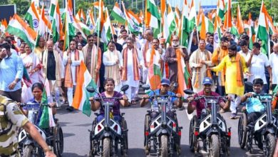 Photo of ଭୁବନେଶ୍ବରରେ ‘ଘରେ ଘରେ ତ୍ରିରଙ୍ଗା’ ଅଭିଯାନ: ପଦଯାତ୍ରାରେ ସାମିଲ ହେଲେ ମୁଖ୍ୟମନ୍ତ୍ରୀ