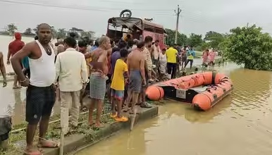 Photo of ବନ୍ୟା ସ୍ଥିତି ସଙ୍ଗୀନ: ଯାଜପୁର ଓ କେନ୍ଦ୍ରାପଡ଼ାରେ ୨ ନିଖୋଜ