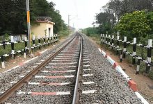 Photo of ରାଜ୍ୟରାଣୀ ଏକ୍ସପ୍ରେସ୍‌ ଧକ୍କାରେ ପ୍ରାଣ ହରାଇଲେ ୪ ଛାତ୍ର, ଜଣେ ଗୁରୁତର