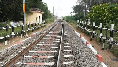 Photo of ରାଜ୍ୟରାଣୀ ଏକ୍ସପ୍ରେସ୍‌ ଧକ୍କାରେ ପ୍ରାଣ ହରାଇଲେ ୪ ଛାତ୍ର, ଜଣେ ଗୁରୁତର