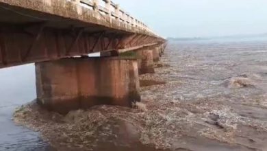 Photo of ମୁଣ୍ଡଳିରେ ୮ ଲକ୍ଷ କ୍ୟୁସେକ୍‌ ଜଳ; ୧୦ ପଞ୍ଚାୟତ ବିଚ୍ଛିନ୍ନ
