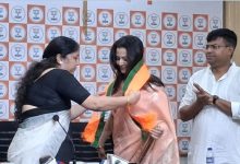 Photo of ବିଜେପିରେ ଯୋଗଦେଲେ ବଙ୍ଗଳା ଅଭିନେତ୍ରୀ କୋୟଲ ମଲ୍ଲିକ